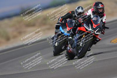 media/Sep-11-2022-SoCal Trackdays (Sun) [[81b7e951af]]/Turn 16 (945am)/